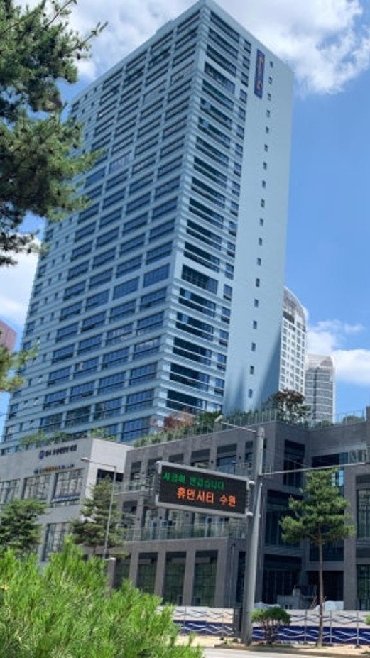 Simeah Dongguan manufacturing facility and professional beauty device assembly line